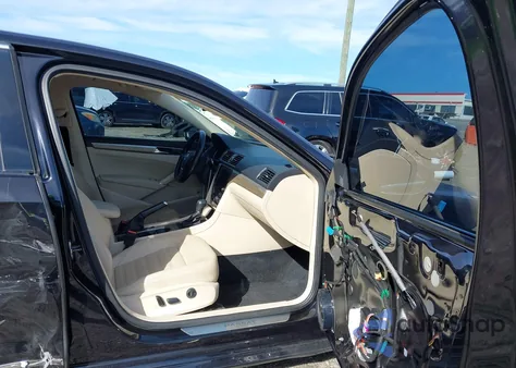 2017 Volkswagen Passat 1.8T Sel Premium из США, поврежденный, VIN 1VWCT7A39HC050666